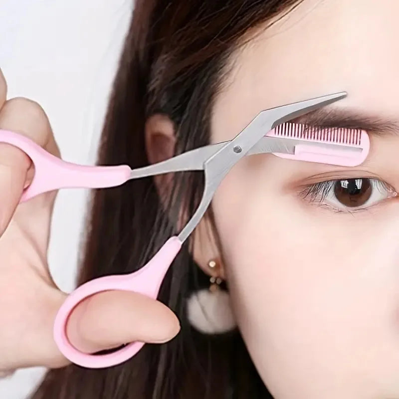 Using Eyebrow Trimmer set 